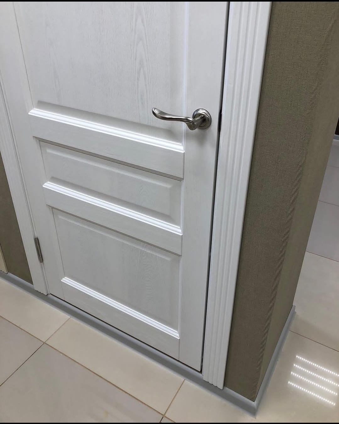 Межкомнатная дверь Модель  №103 Белый жемчуг (ДГ)