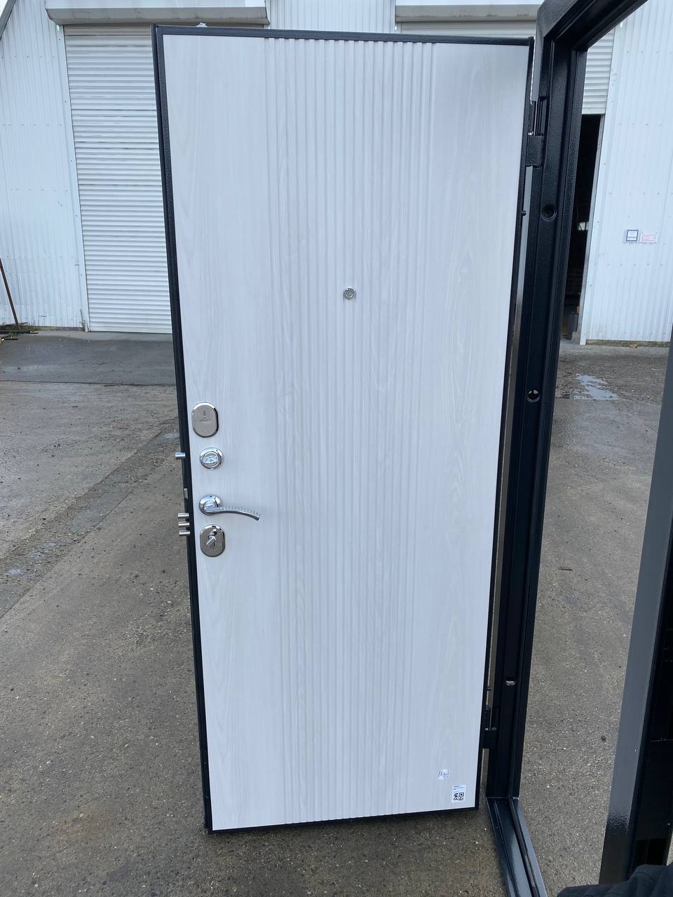 Входная дверь Нова Серебро белый ясень (6 см)